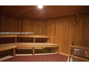 VIZCAYNE SOUTH CONDO - Residential