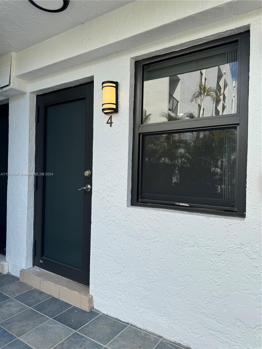 THE ROADS CONDO APTS - Residential Lease