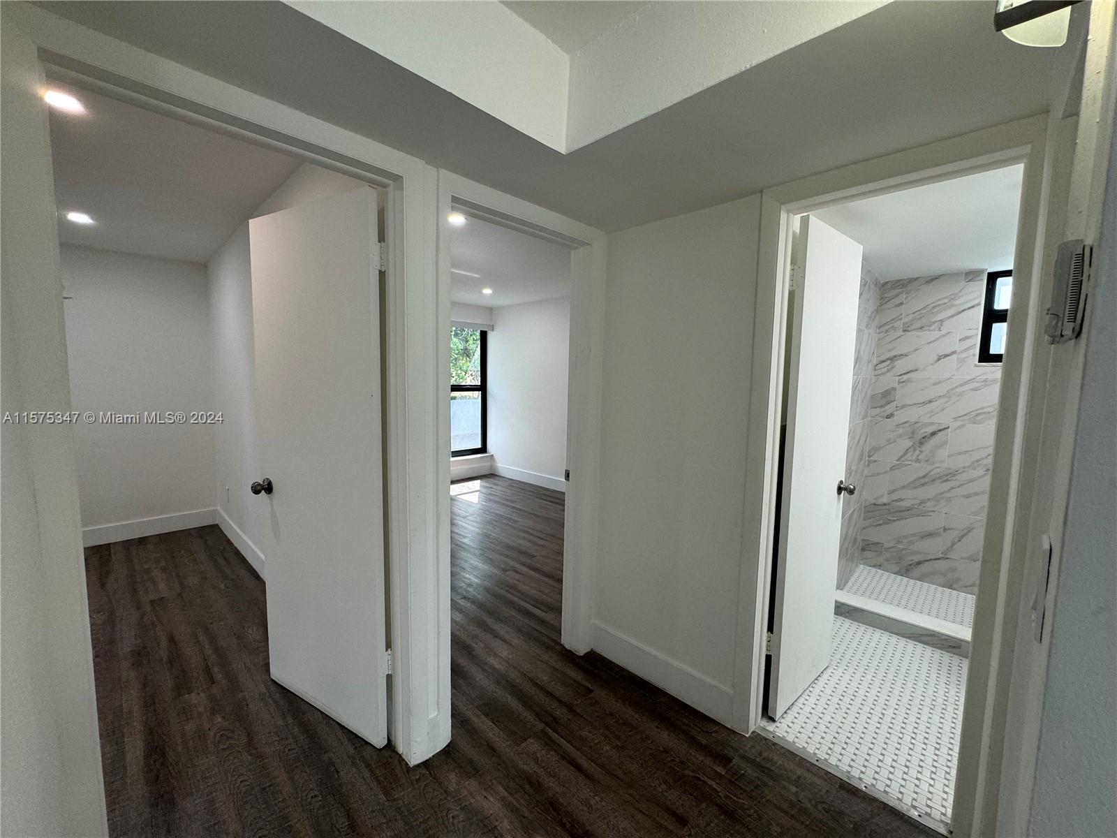 THE ROADS CONDO APTS - Residential Lease