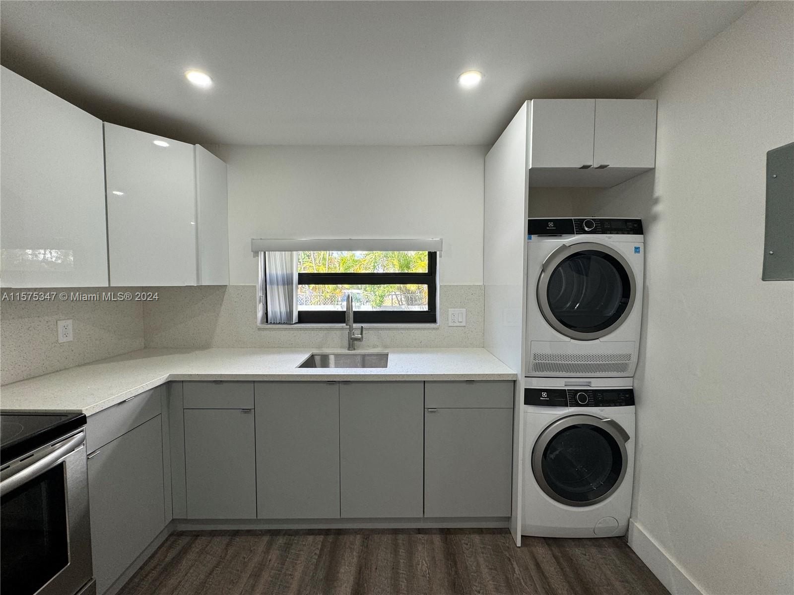 THE ROADS CONDO APTS - Residential Lease