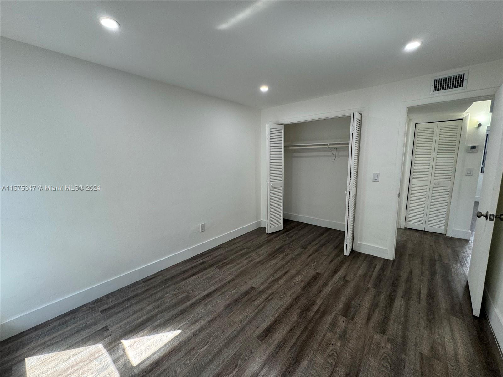 THE ROADS CONDO APTS - Residential Lease