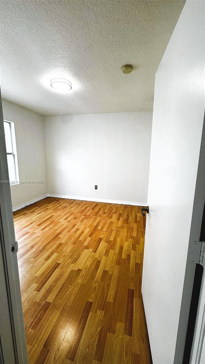 WELWORTH CONDO - Residential Lease