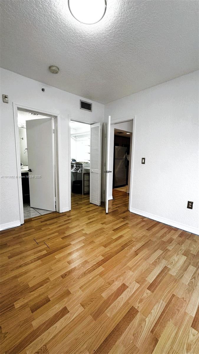 WELWORTH CONDO - Residential Lease