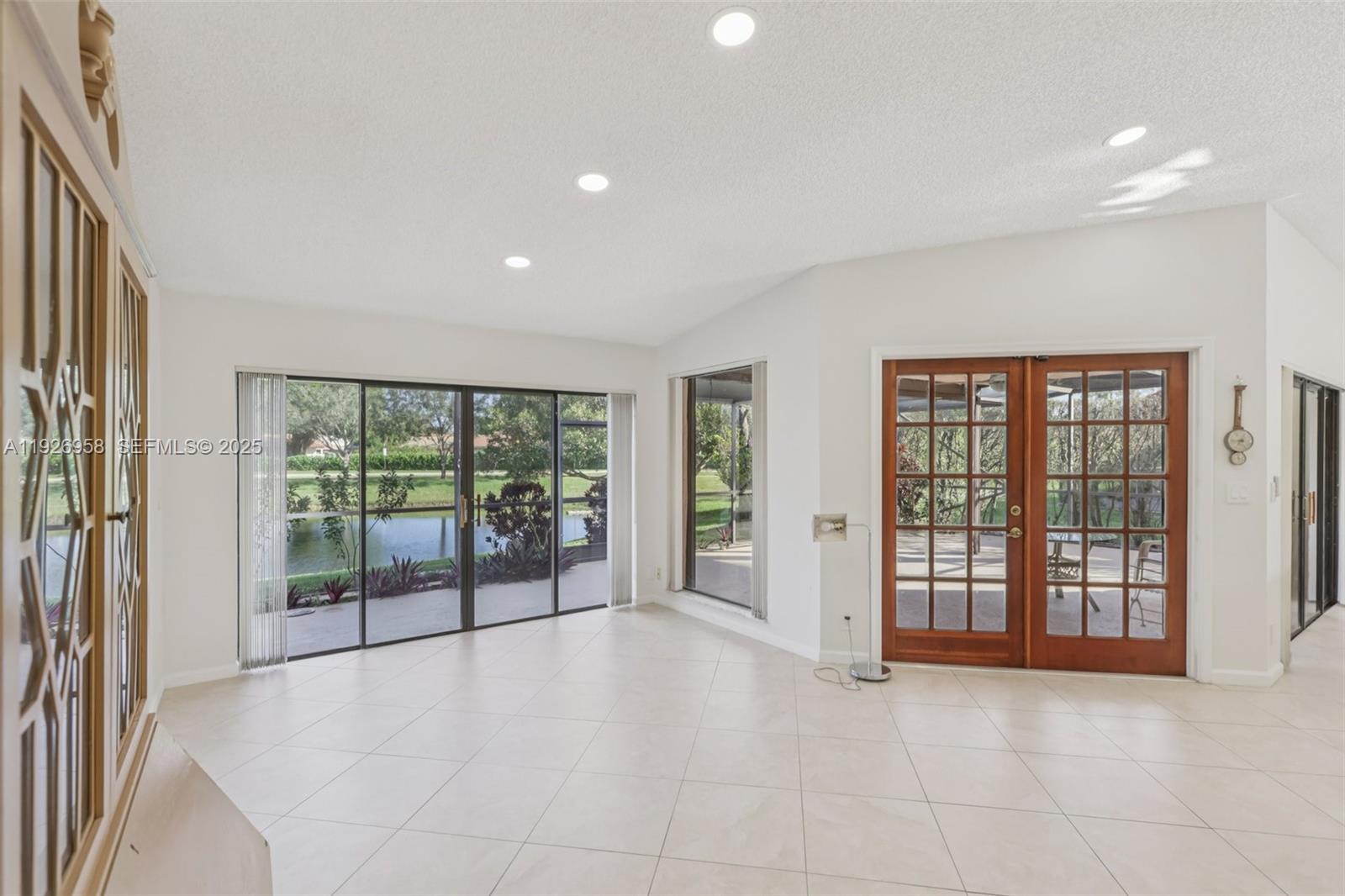 MARBELLA WOODS - Residential