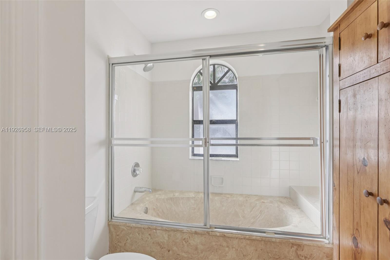 MARBELLA WOODS - Residential