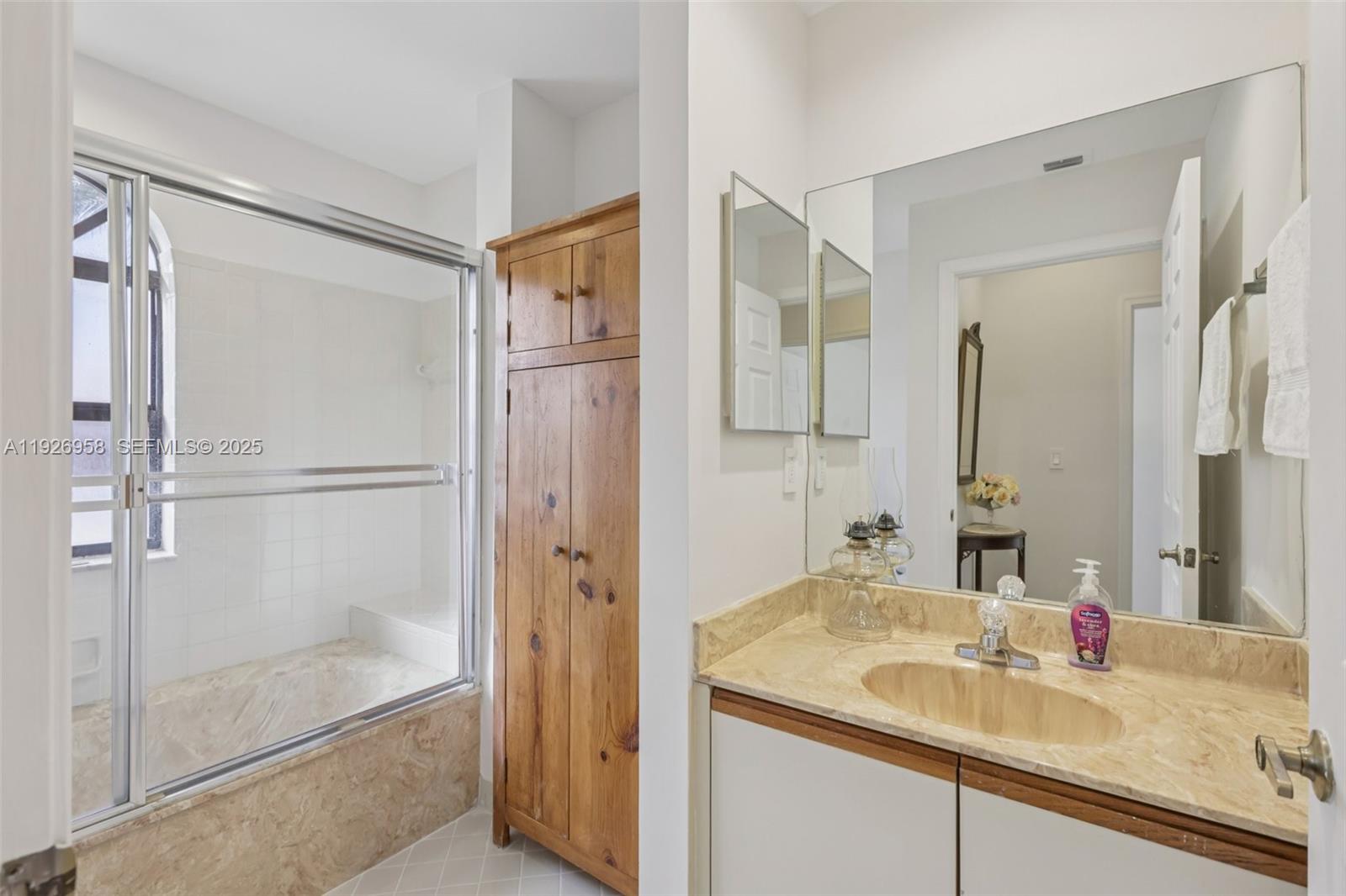 MARBELLA WOODS - Residential