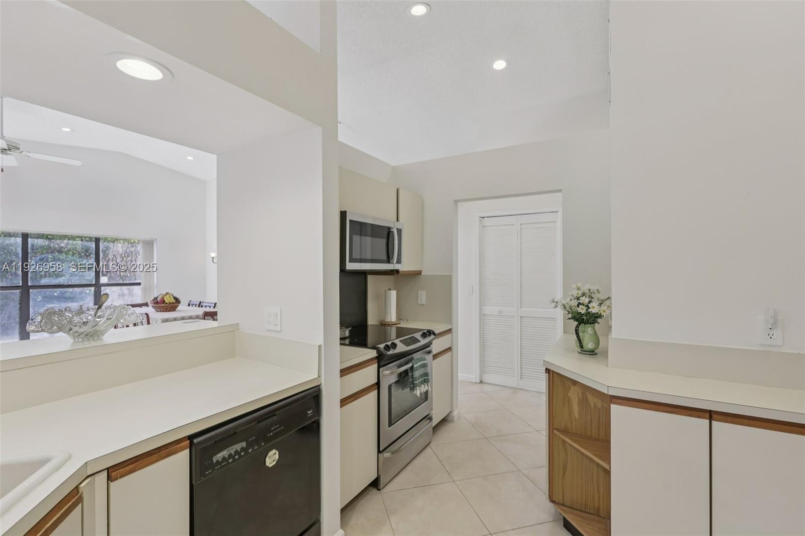 MARBELLA WOODS - Residential