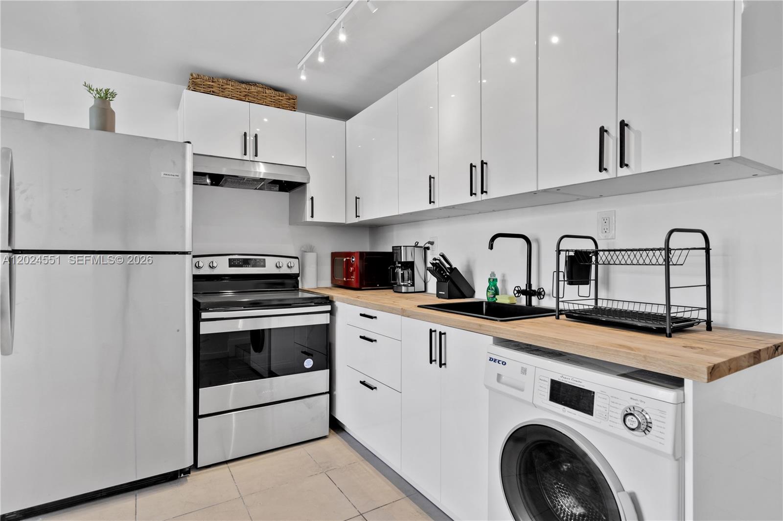 PARKDALE - Residential Lease
