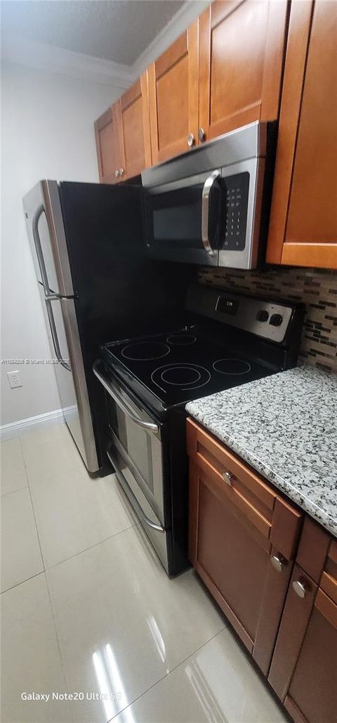 15560 SW 104th Ter 6111 Miami FL 33196