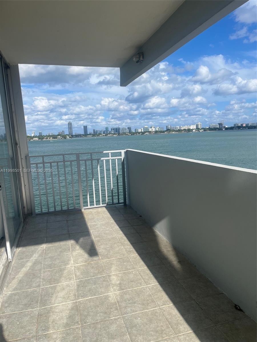 CARIBBEAN TOWERS CONDO - Residential