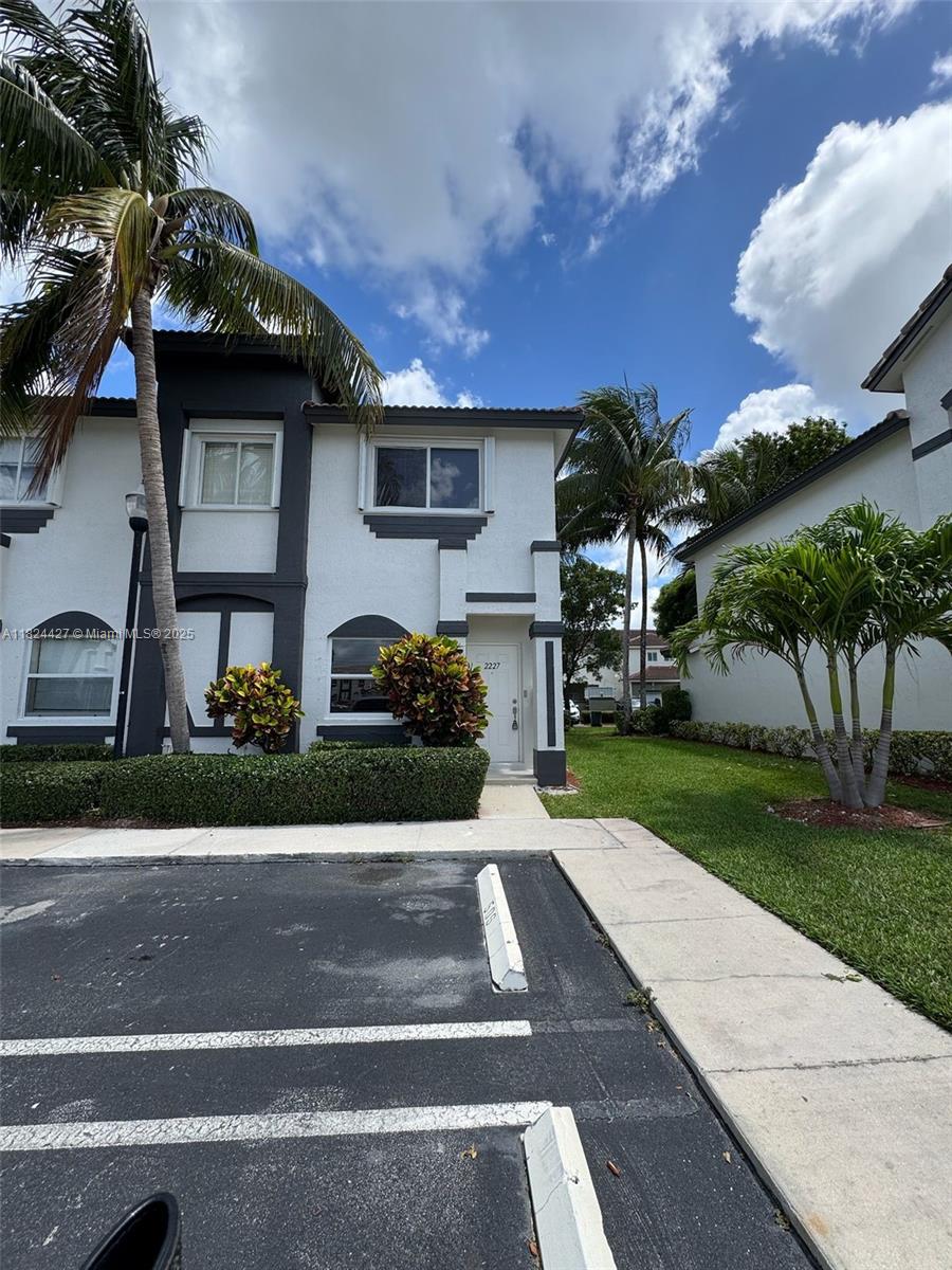 2227 Se 23rd Ter 2227, Homestead, Miami-Dade County, Florida - 3 Bedrooms  
3 Bathrooms - 