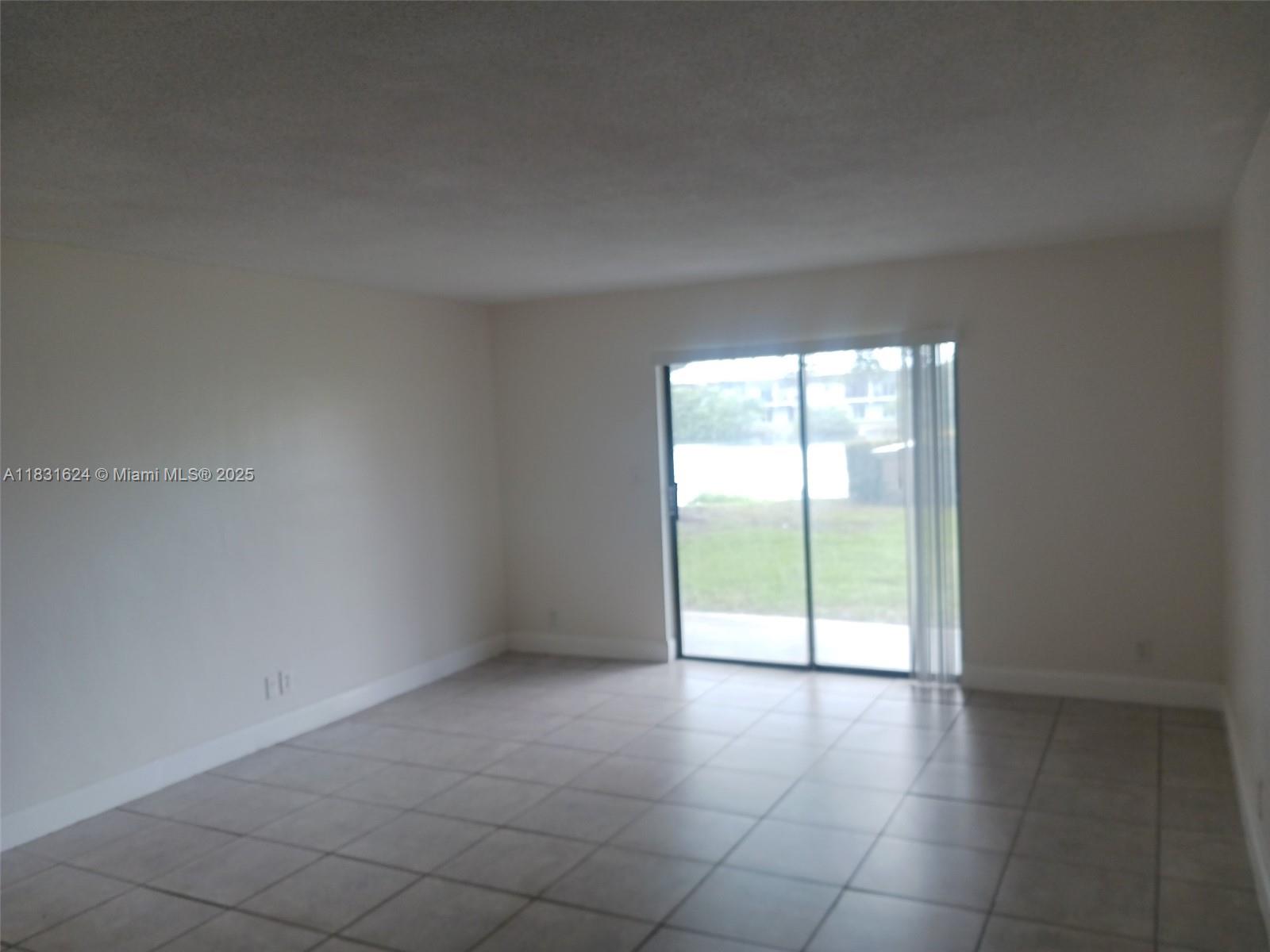 5900 NW 17th Pl 109