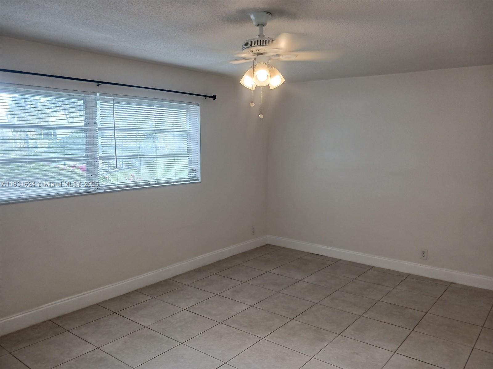 5900 NW 17th Pl 109