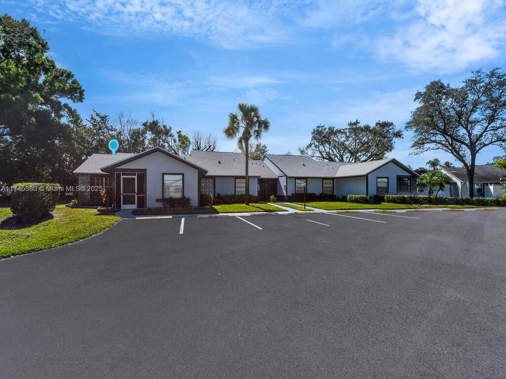 10437 New Bedford Ct, Lehigh Acres, Lee County, Florida - 2 Bedrooms  
2 Bathrooms - 