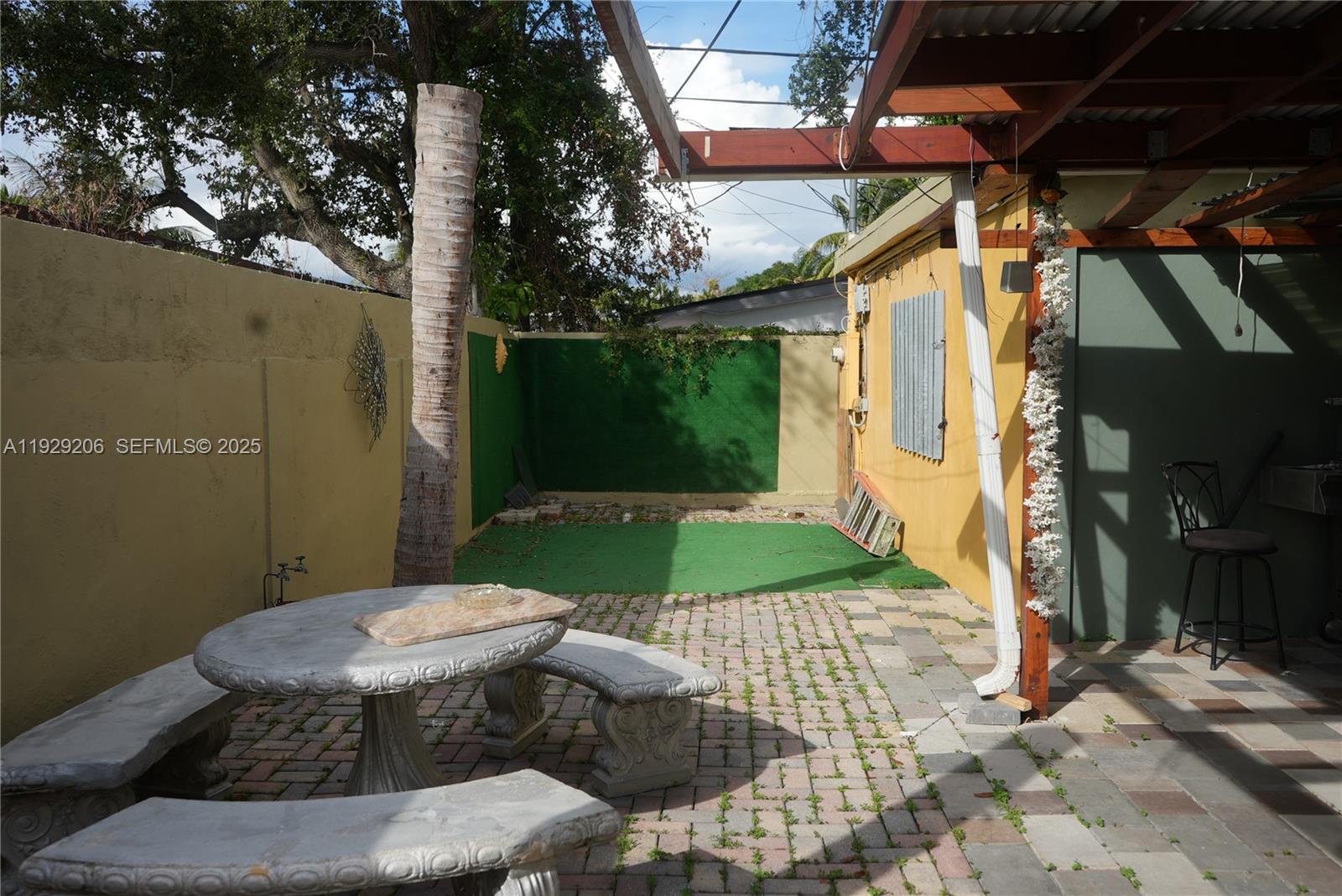 RICMAR HEIGHTS - Residential