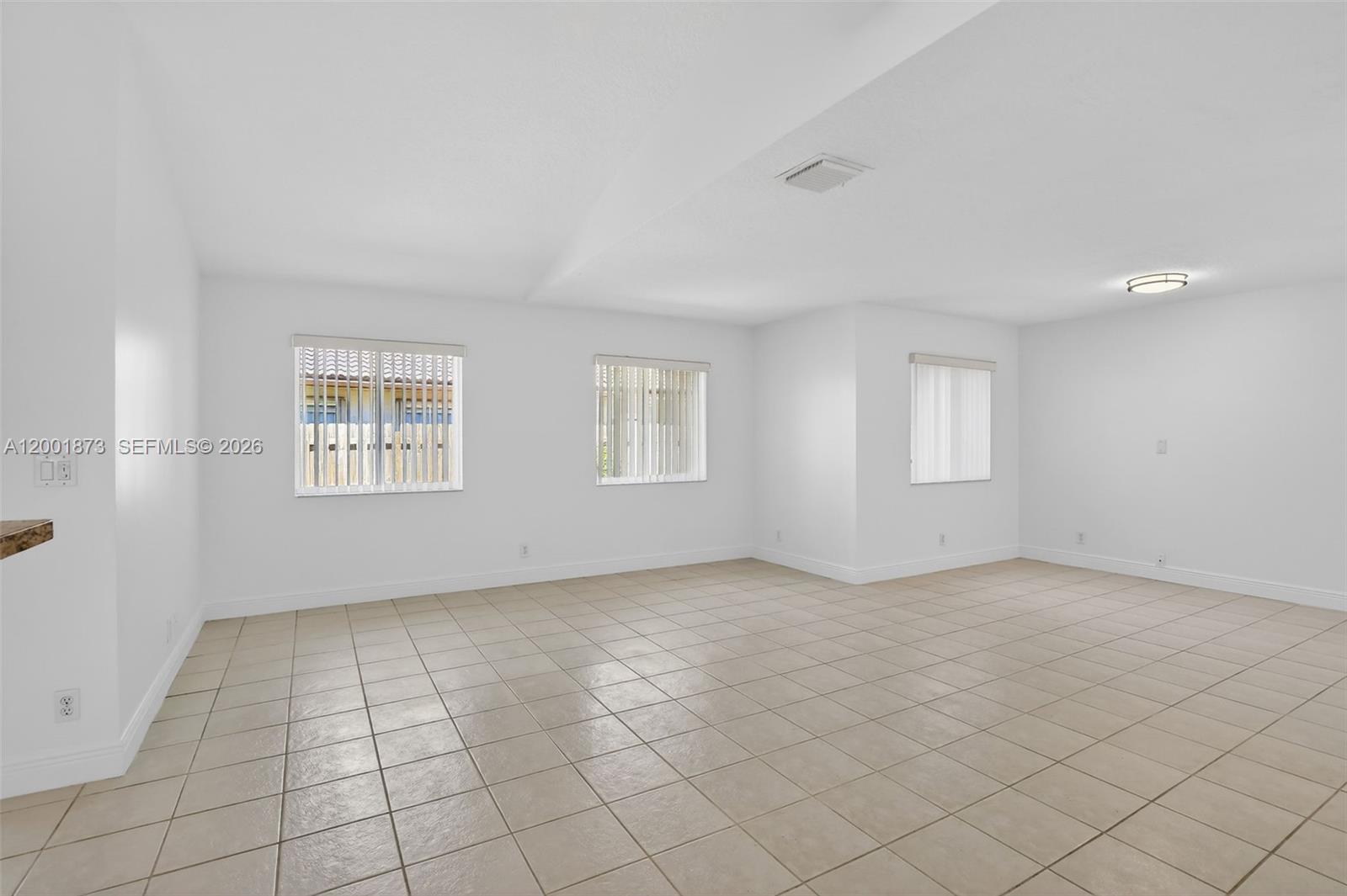 JACARANDA PARCEL 541 - Residential