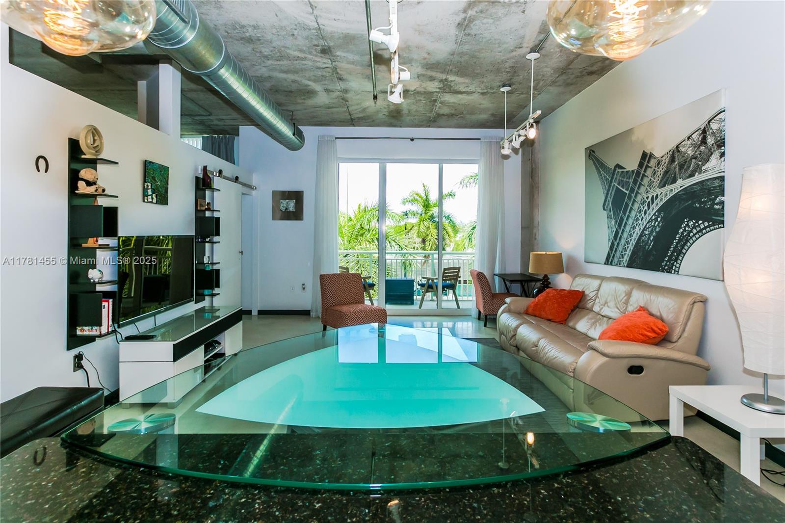 2001 Biscayne Blvd 3306