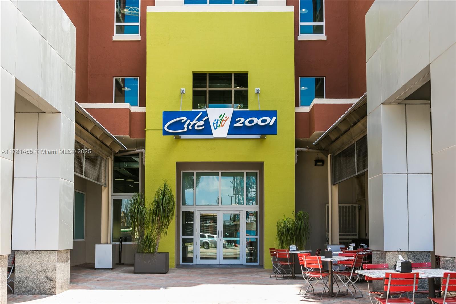 2001 Biscayne Blvd 3306