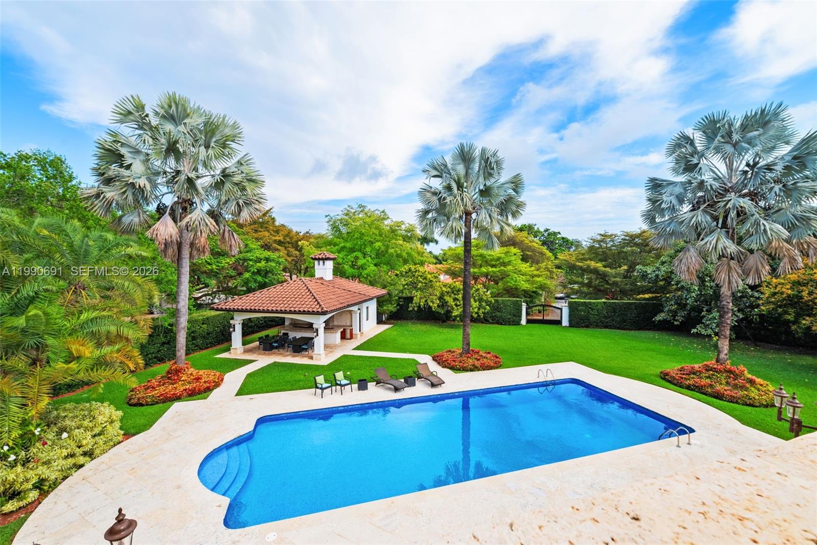 COCOPLUM SEC 1 - Residential