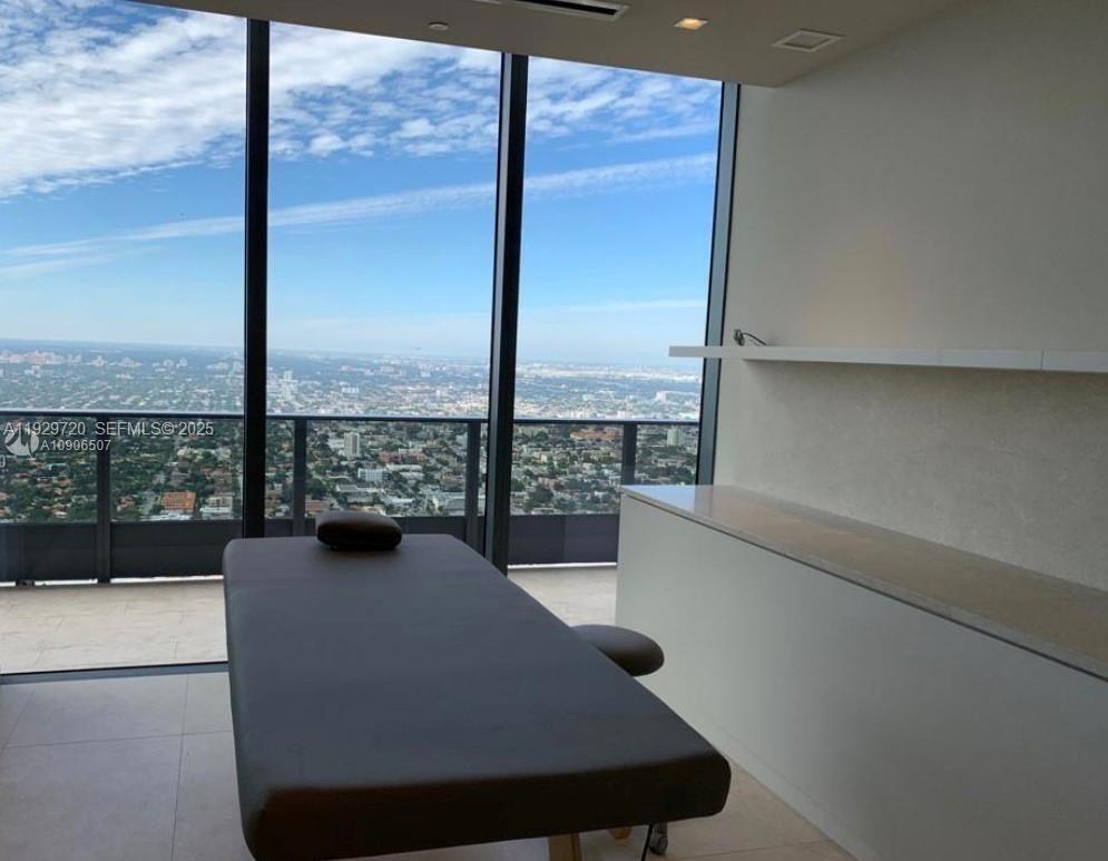 BRICKELL FLATIRON CONDO - Residential Lease