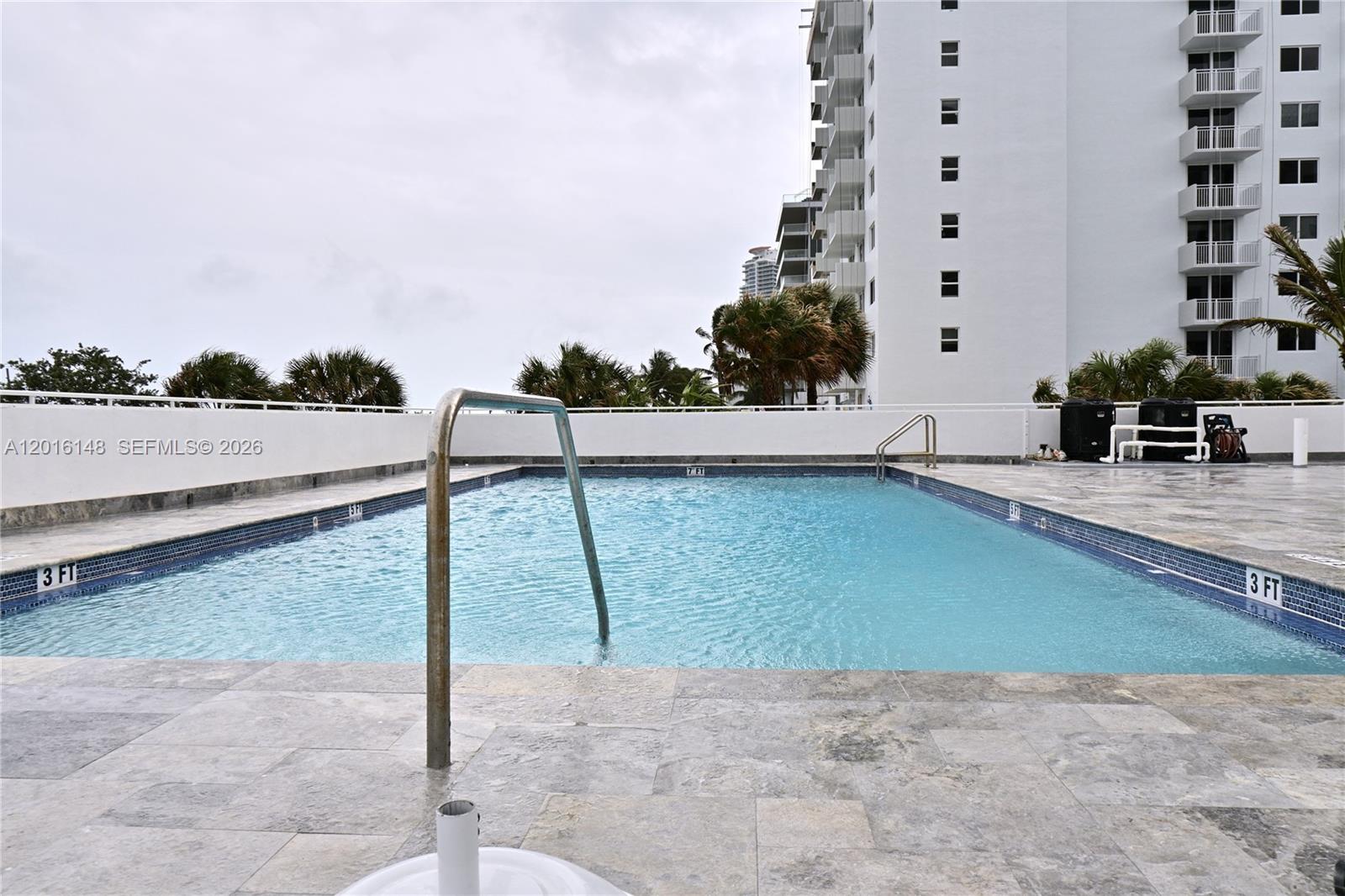 THE PRESIDENTIAL CONDO - Residential Lease