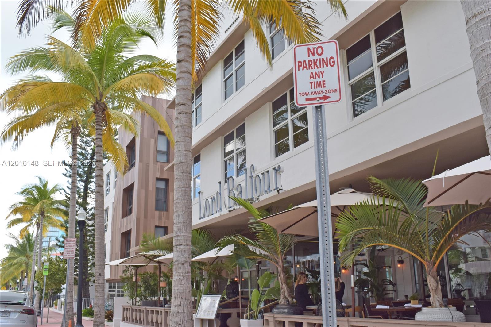 THE PRESIDENTIAL CONDO - Residential Lease