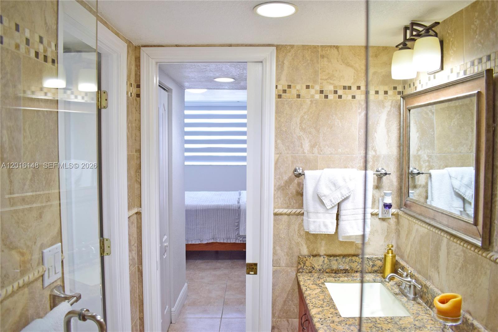 THE PRESIDENTIAL CONDO - Residential Lease