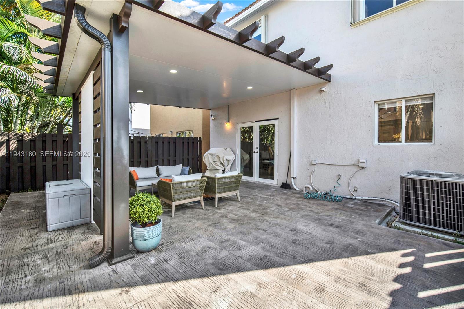 MONACO ESTATES AT KENDALL - Residential