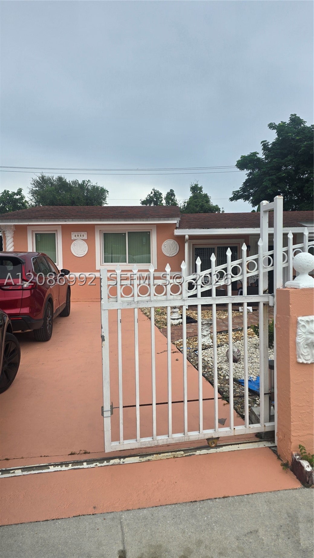 2911 NW 163rd St, Miami Gardens FL 33054