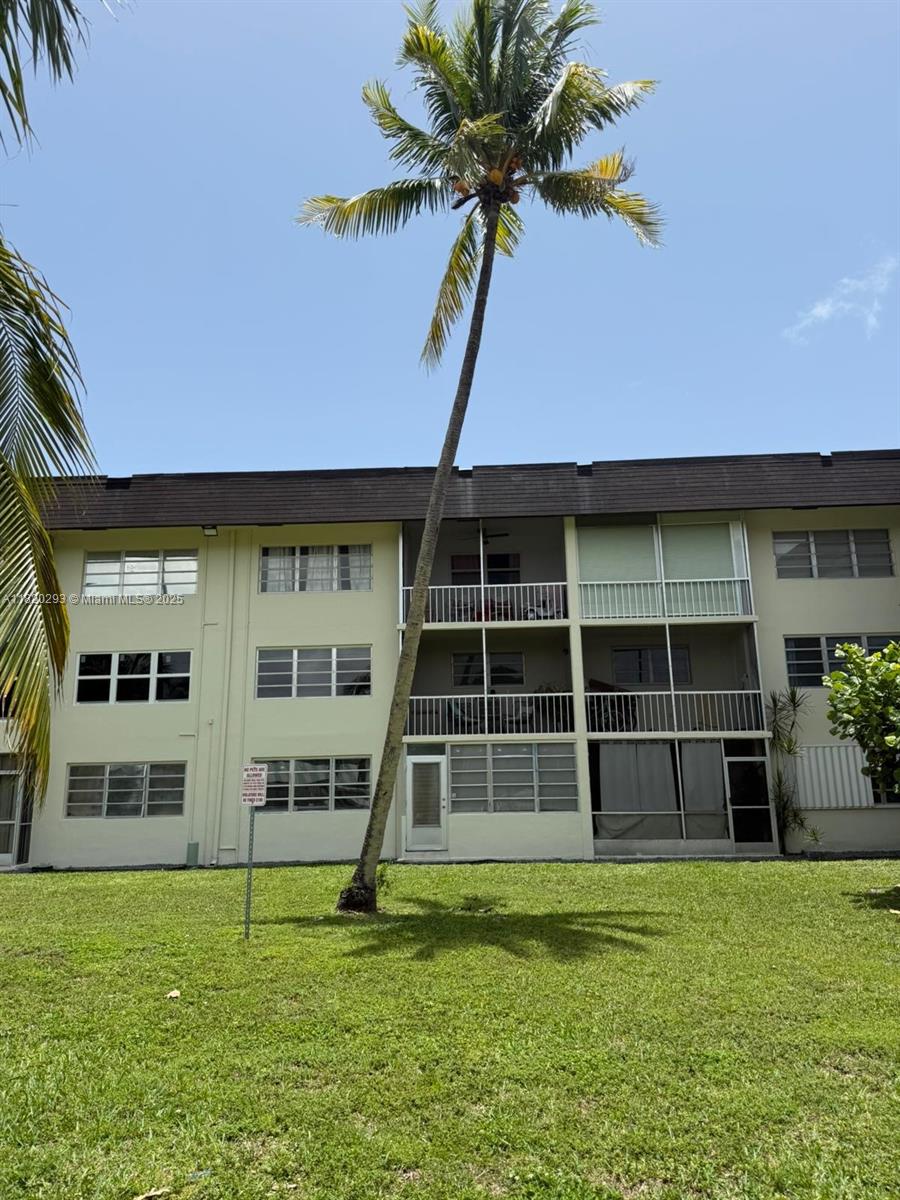 1540 Ne 191st St 140, Miami, Broward County, Florida - 1 Bedrooms  
2 Bathrooms - 