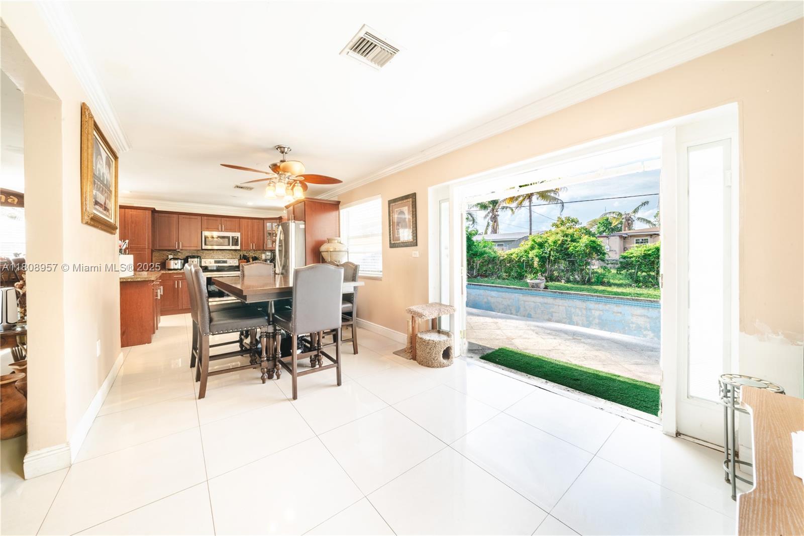 WESTON VILLAGE - Residential