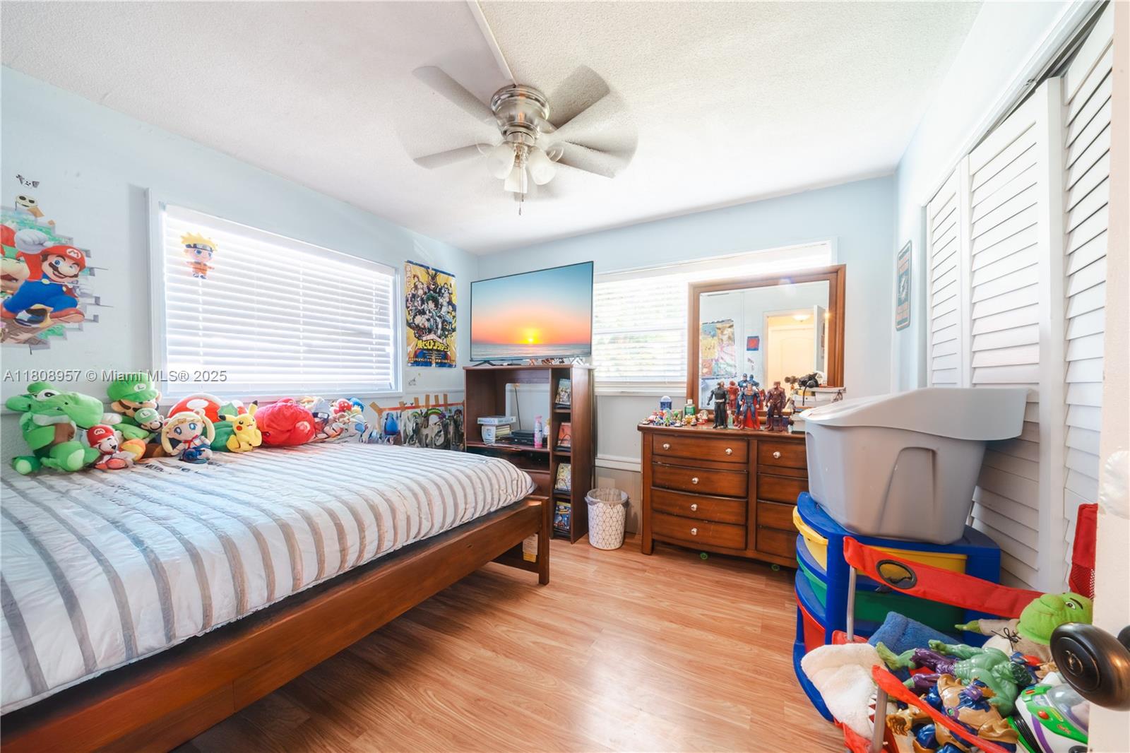 WESTON VILLAGE - Residential