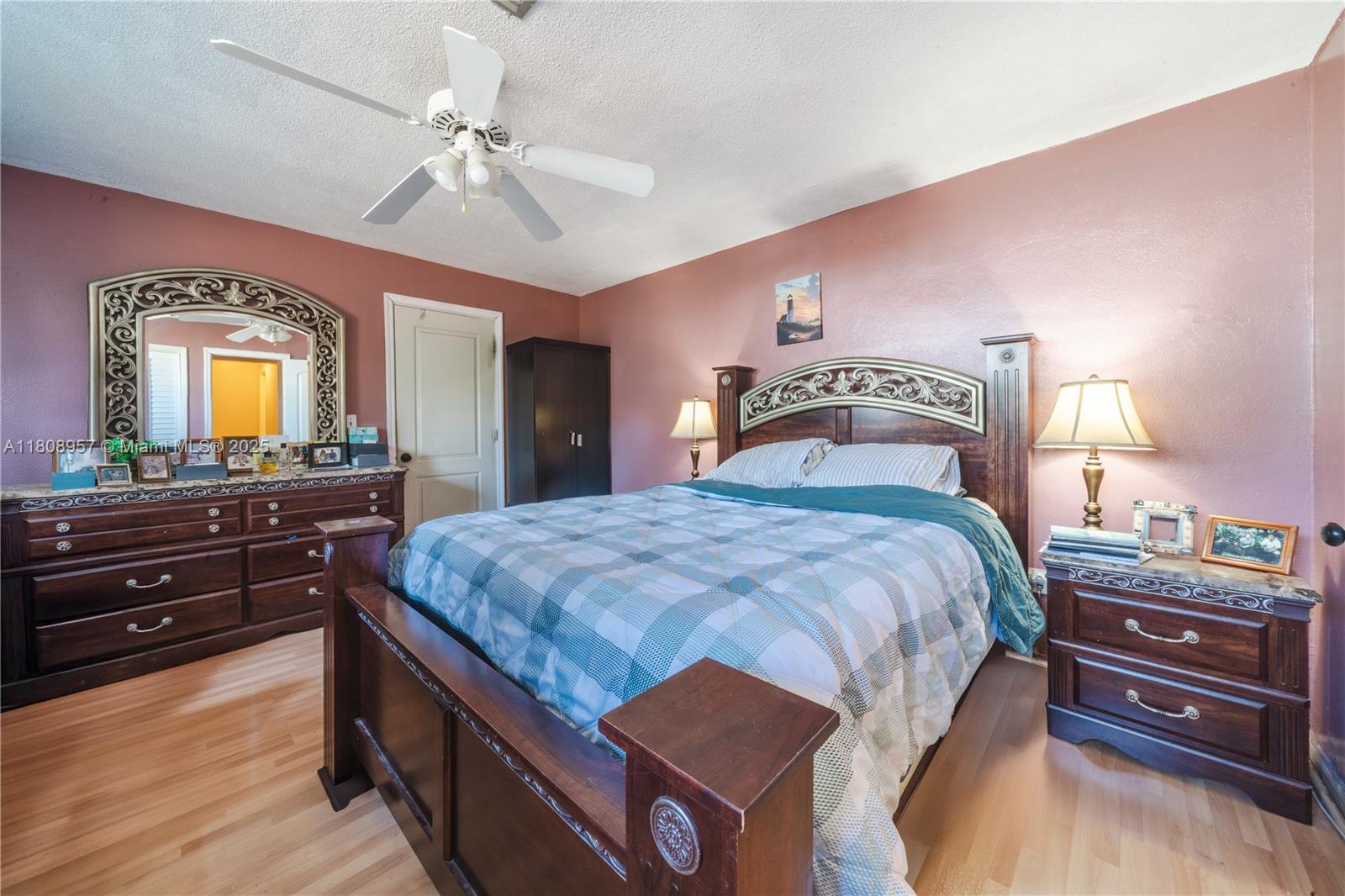 WESTON VILLAGE - Residential