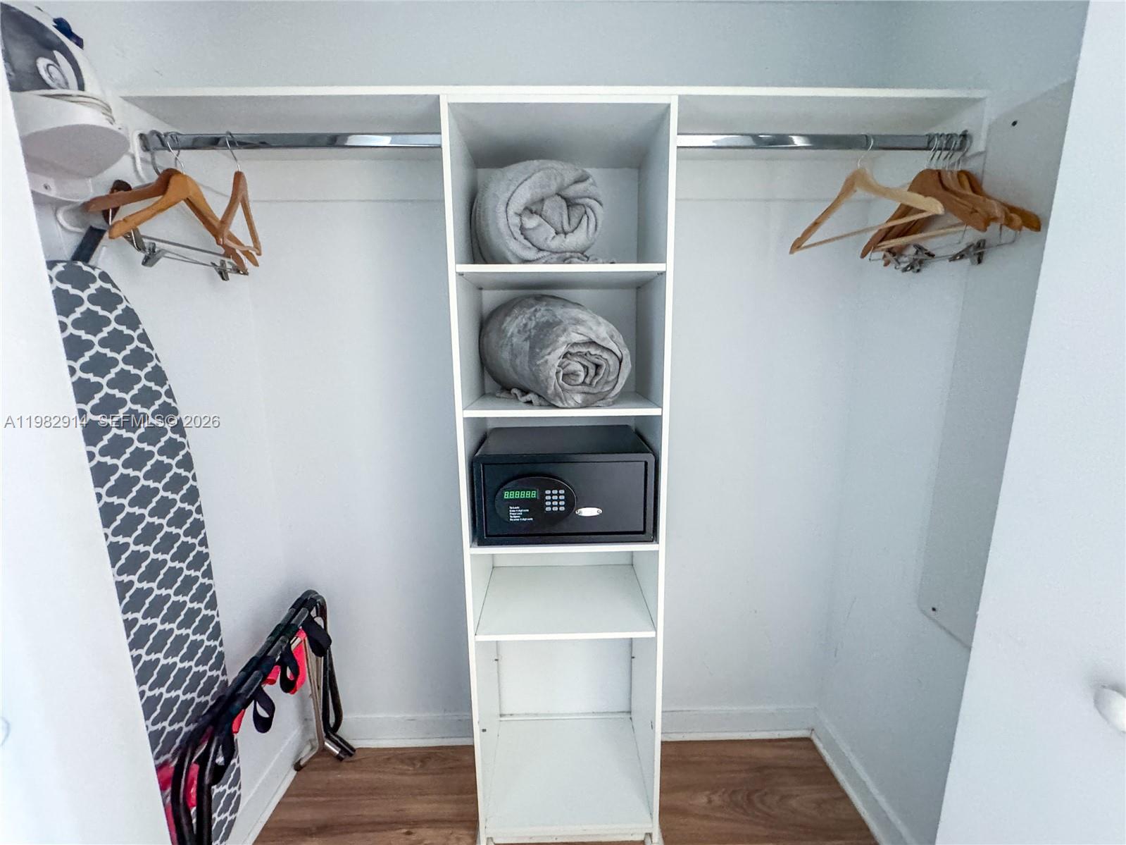 BEACHWALK CONDOMINIUM - Residential