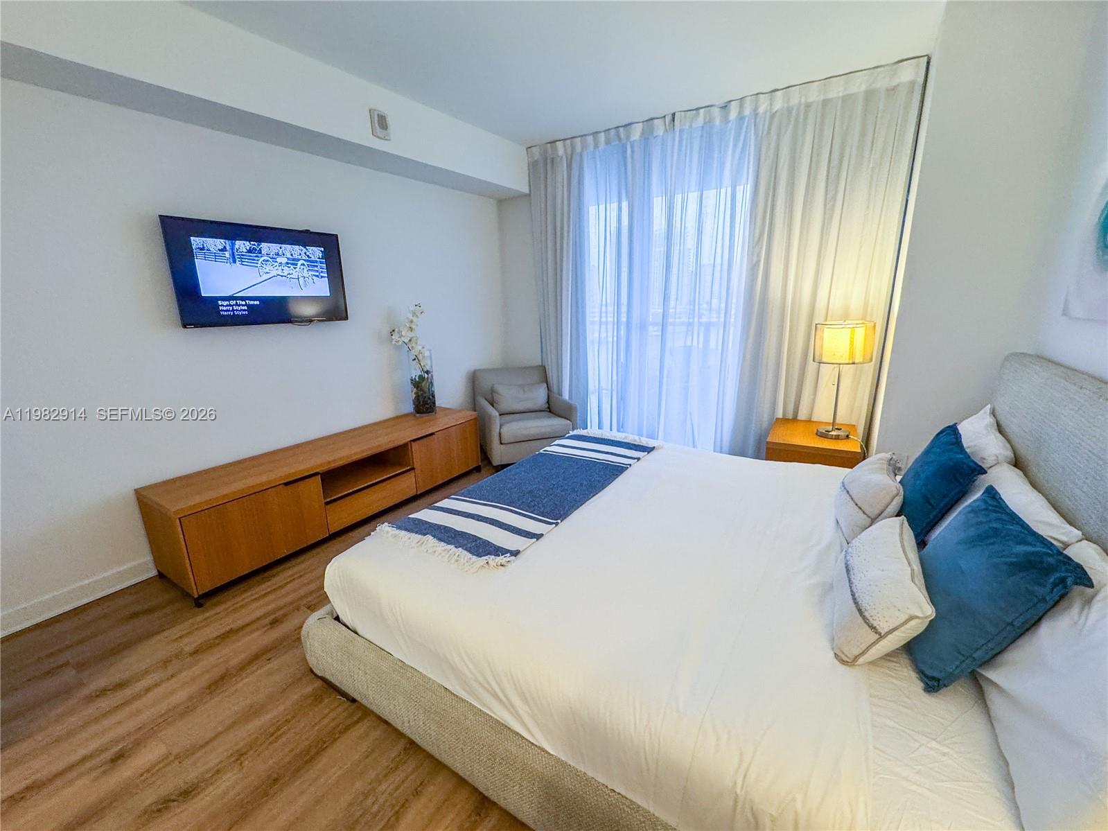 BEACHWALK CONDOMINIUM - Residential