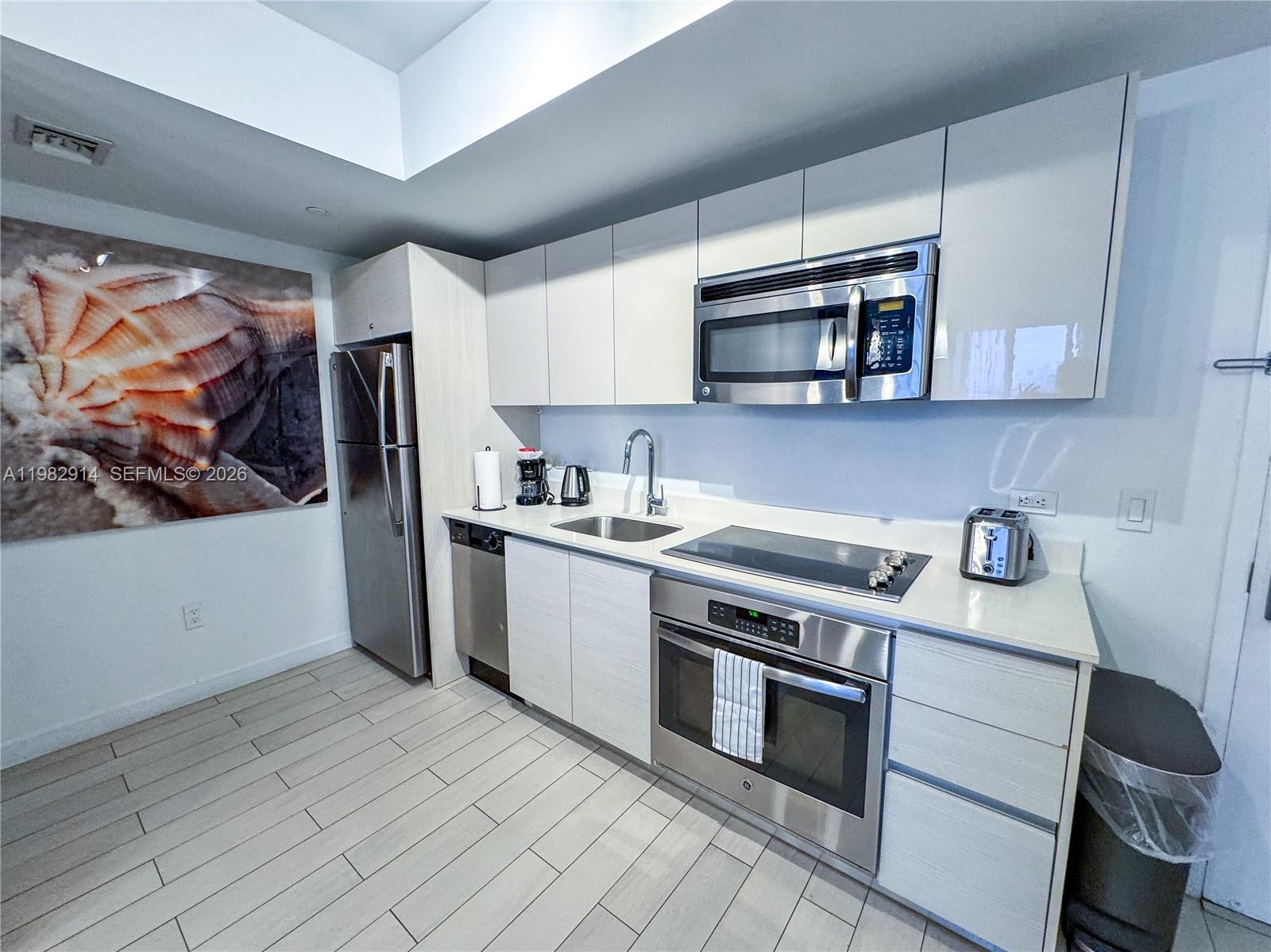 BEACHWALK CONDOMINIUM - Residential