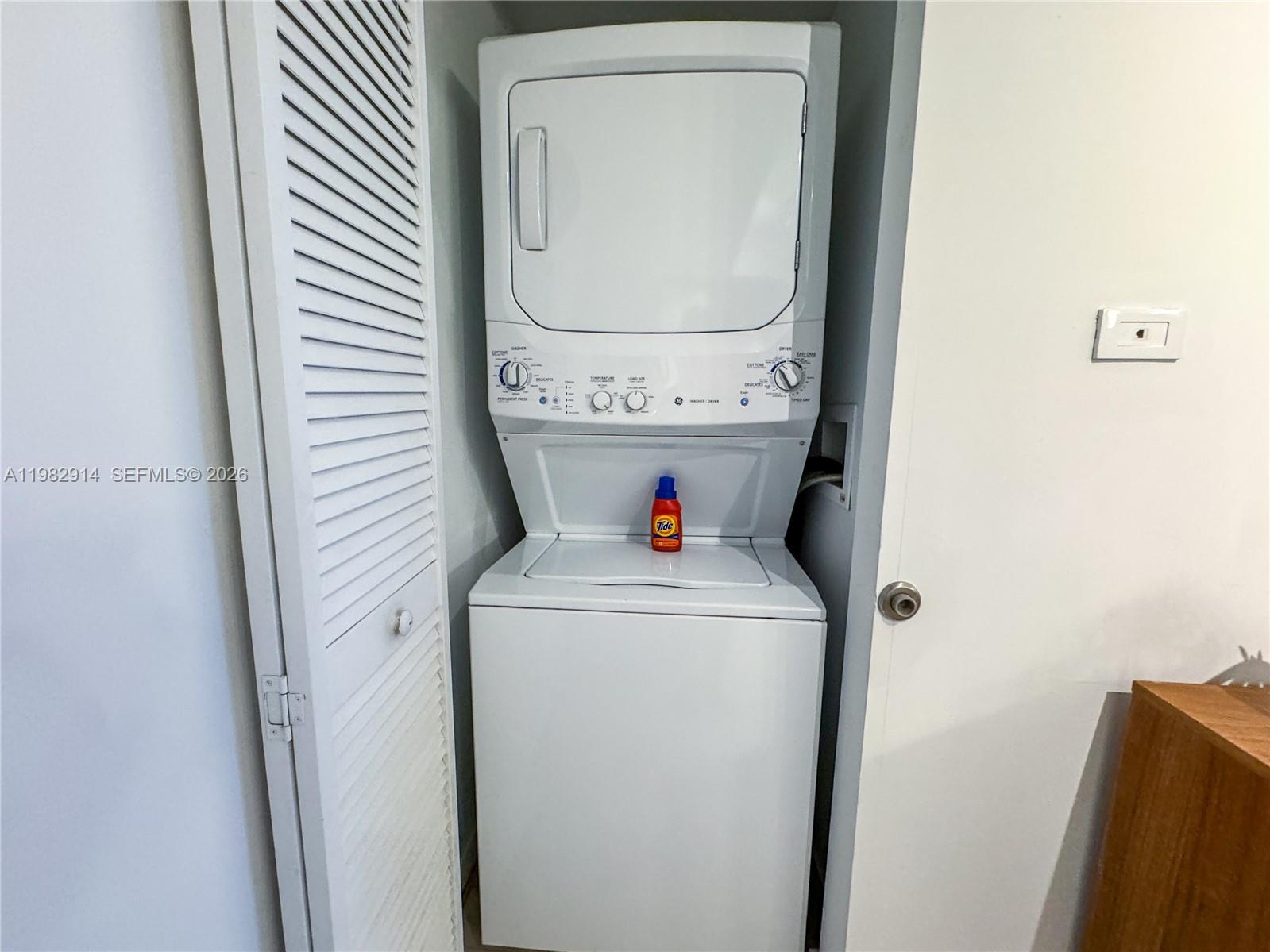 BEACHWALK CONDOMINIUM - Residential