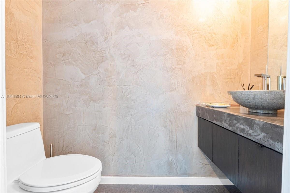 ASIA CONDO - Residential