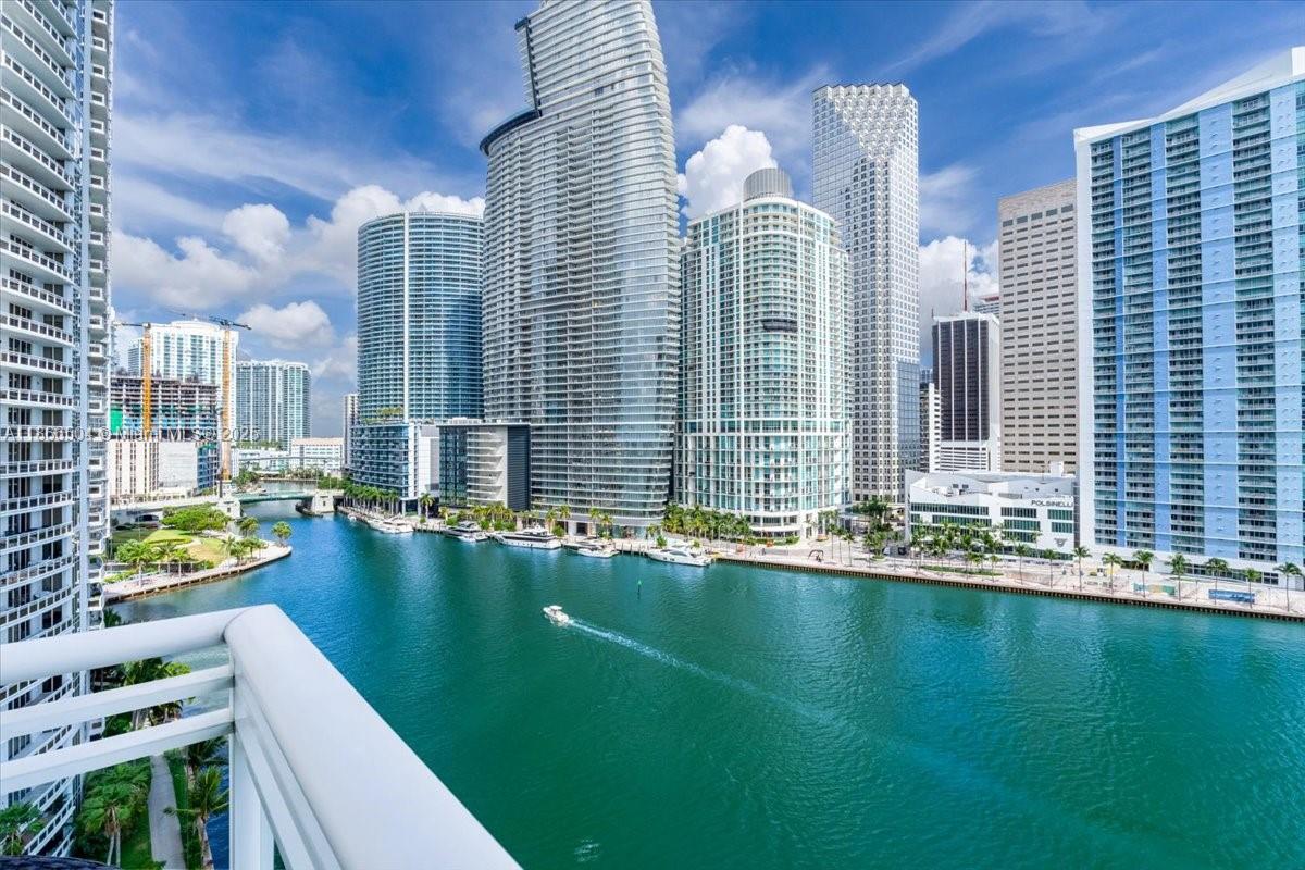900 Brickell Key Blvd 1101