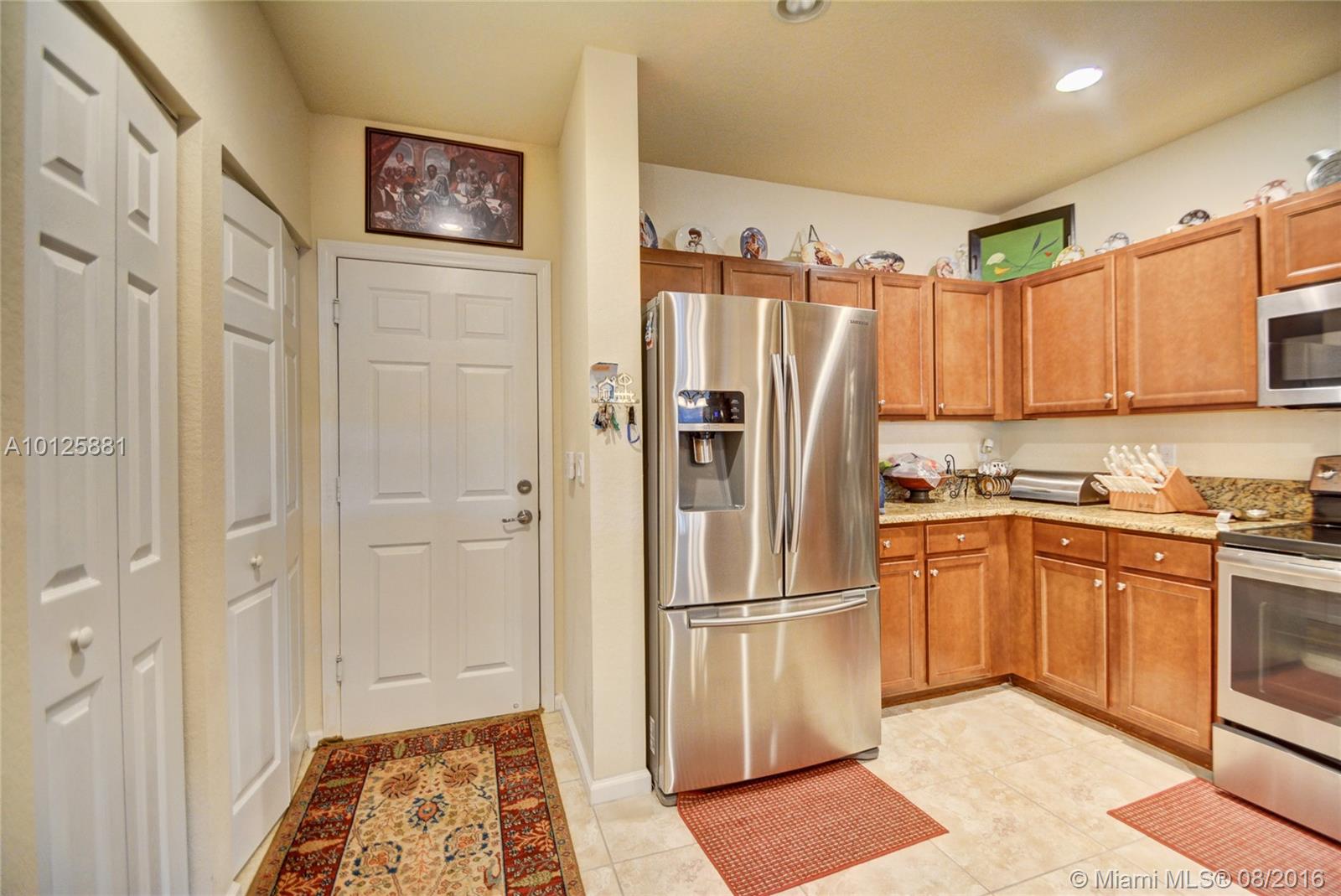 Paloma Lakes - Residential Lease