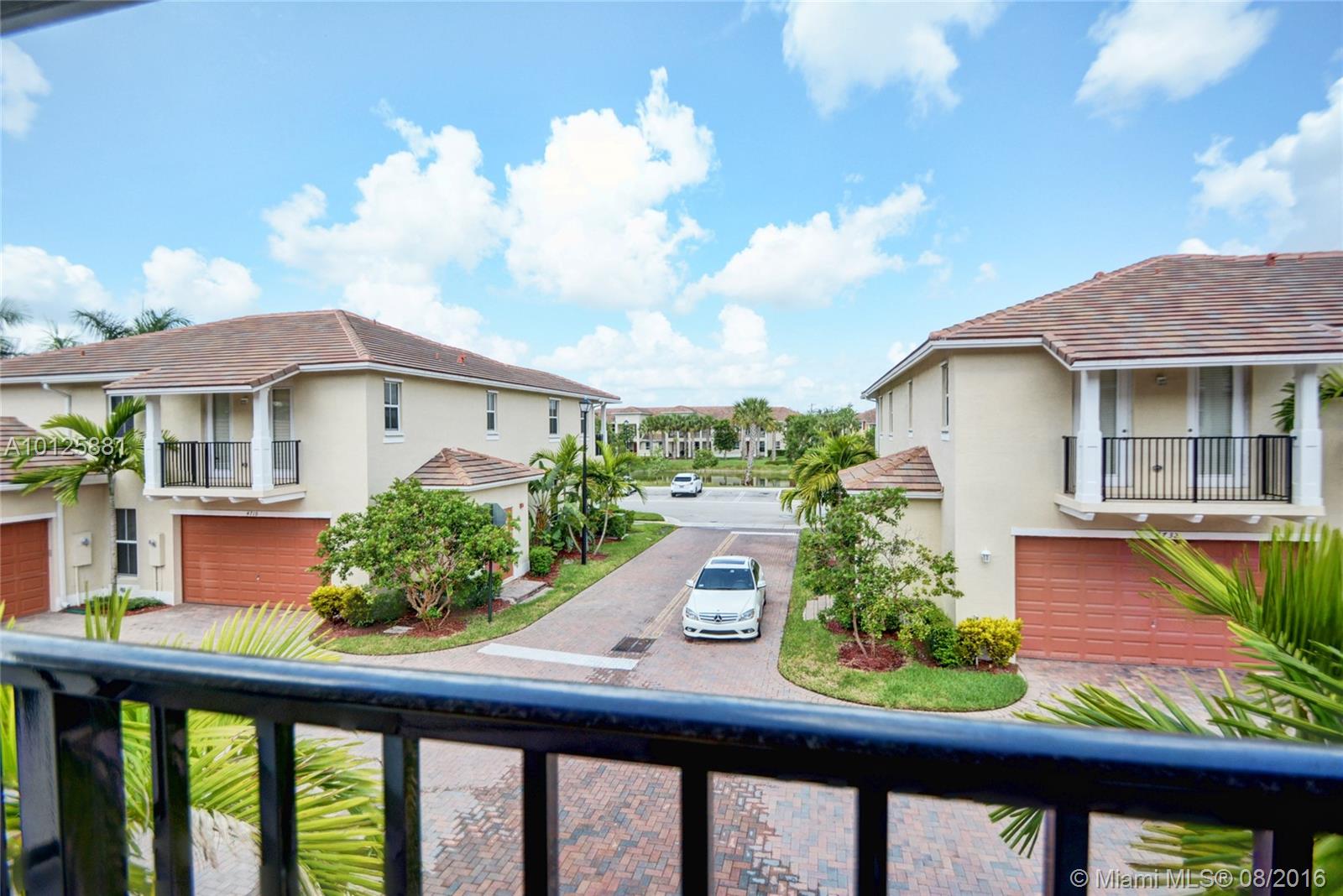 Paloma Lakes - Residential Lease