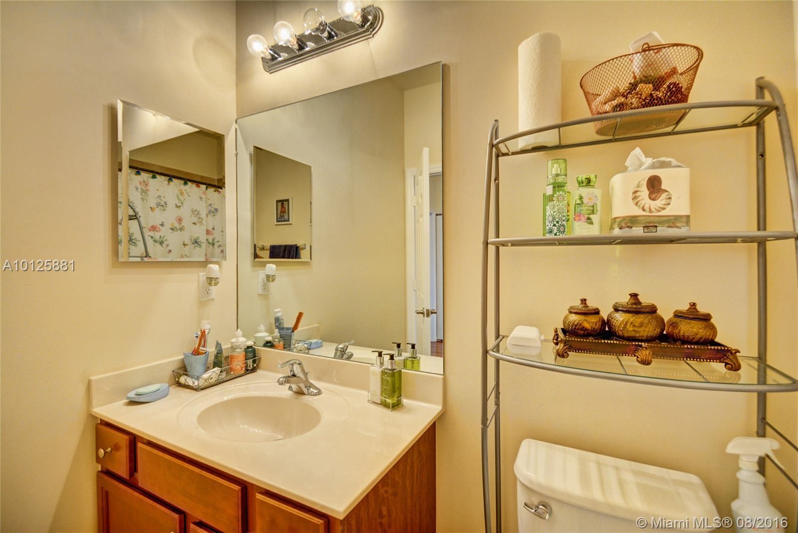 Paloma Lakes - Residential Lease