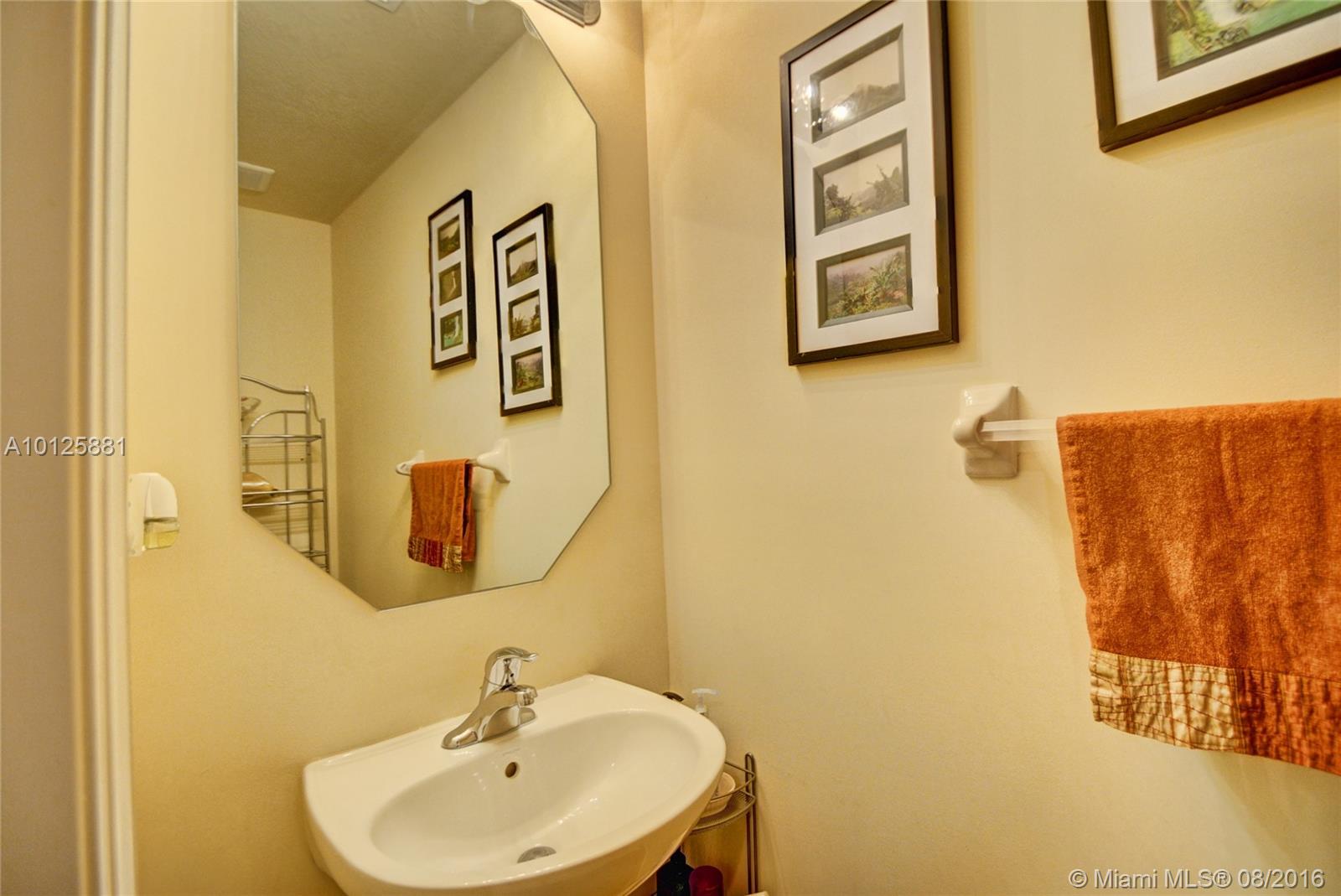 Paloma Lakes - Residential Lease