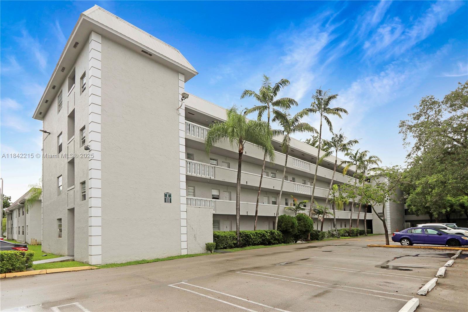 Great investment opportunity or a starter home! This updated condo offers 2 bedrooms (one full bedroom and den with closet), 1 full bathroom. Assigned parking with plenty of guest parking for more than two vehicles. Elevator available. Community pool. In the well-kept community of Village Homes and Condos at Palmetto Bay, this property is centrally located and very close to US 1, shopping & dining areas. The association has no reserves. It has to be financed with 20-25% down or more.