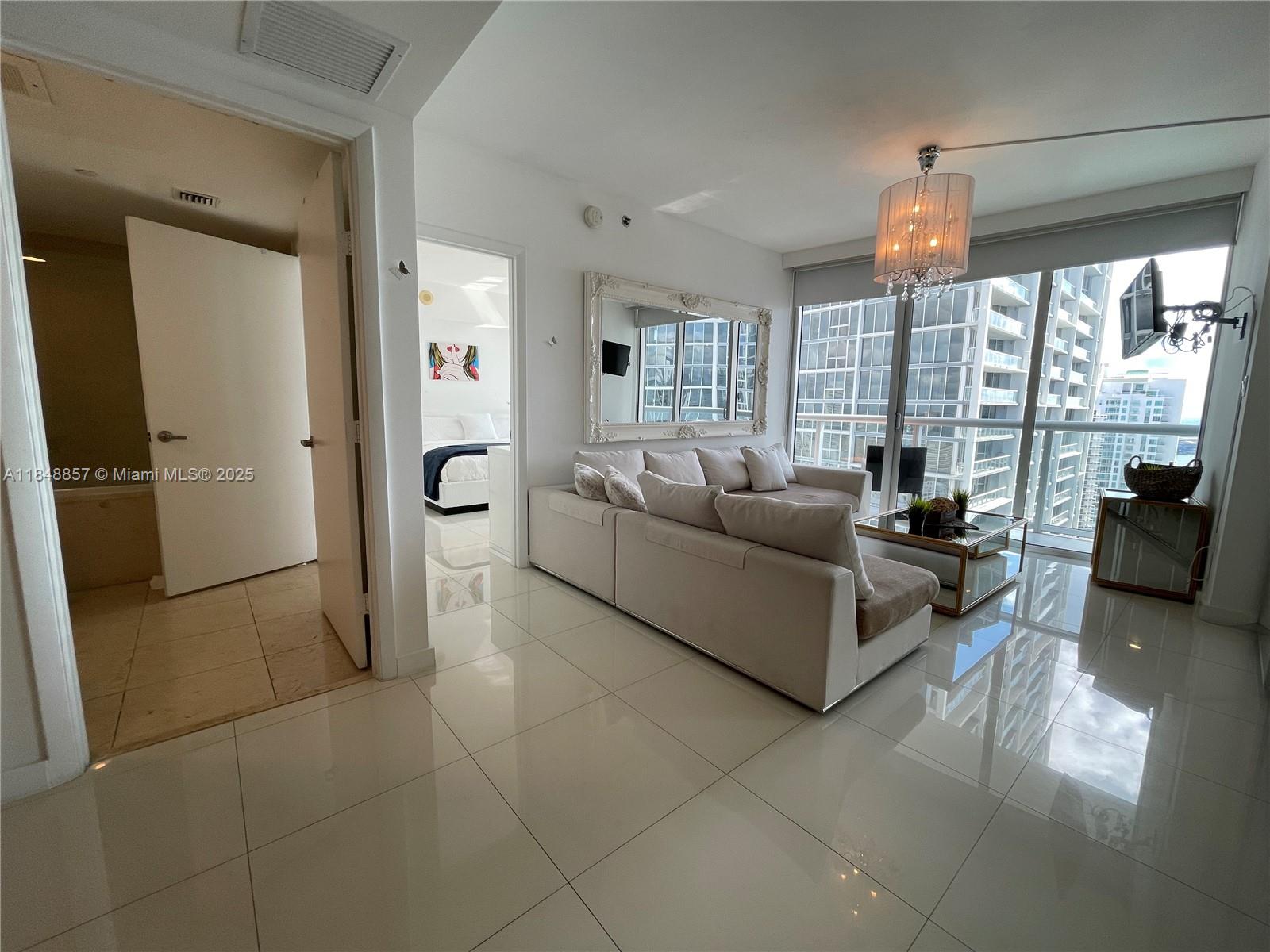 ICON BRICKELL CONDO NO 3 - Residential