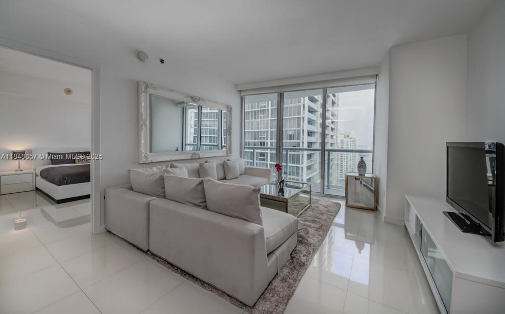 ICON BRICKELL CONDO NO 3 - Residential