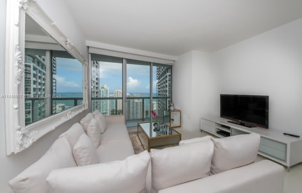 485 Brickell Ave 3711