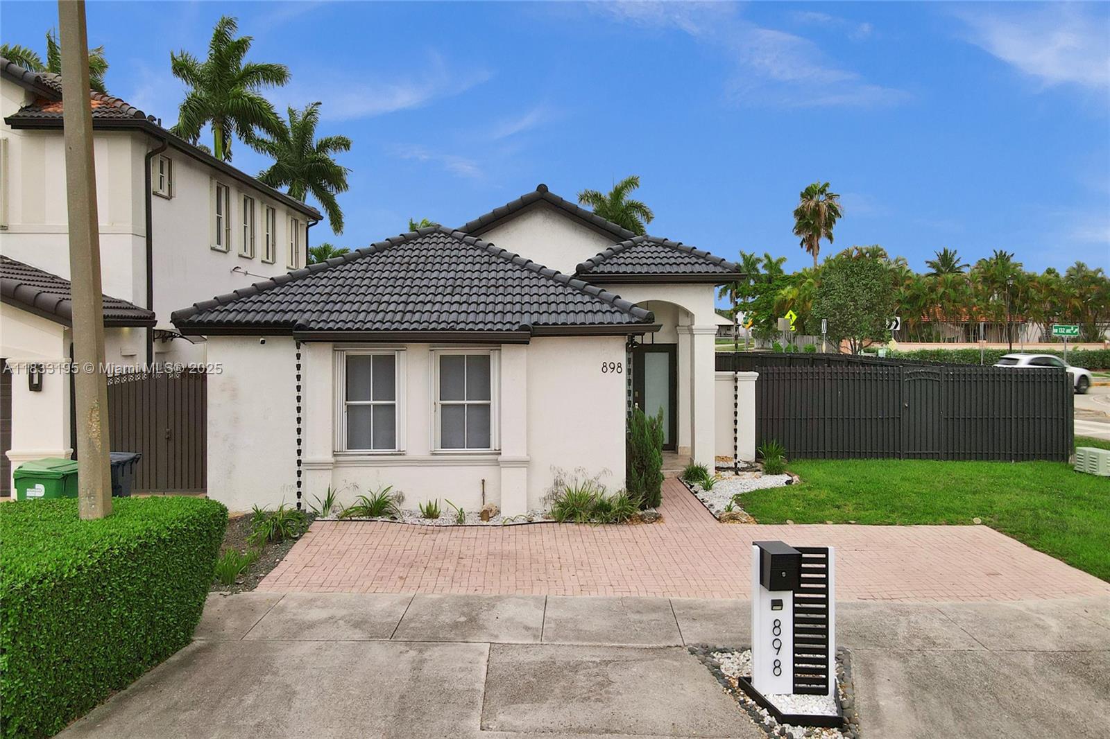 898 NW 131st Ave