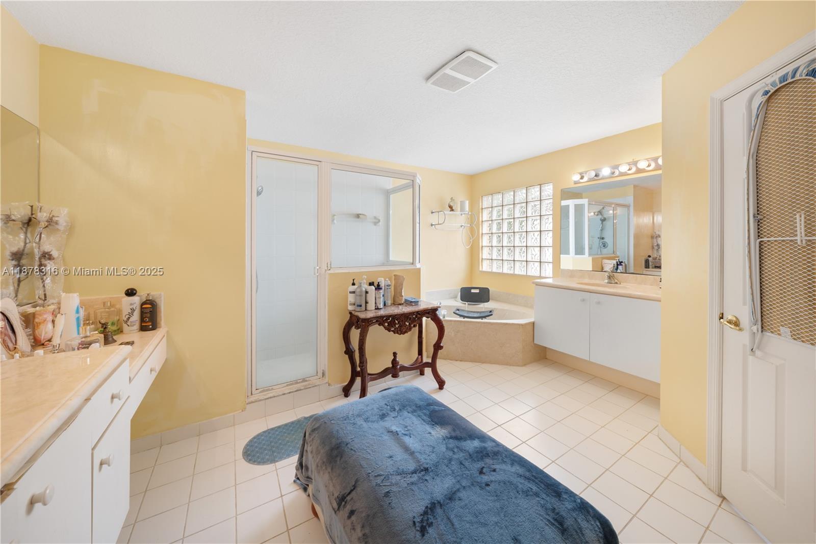 HEFTLER HOMES AT PEMBROKE - Residential