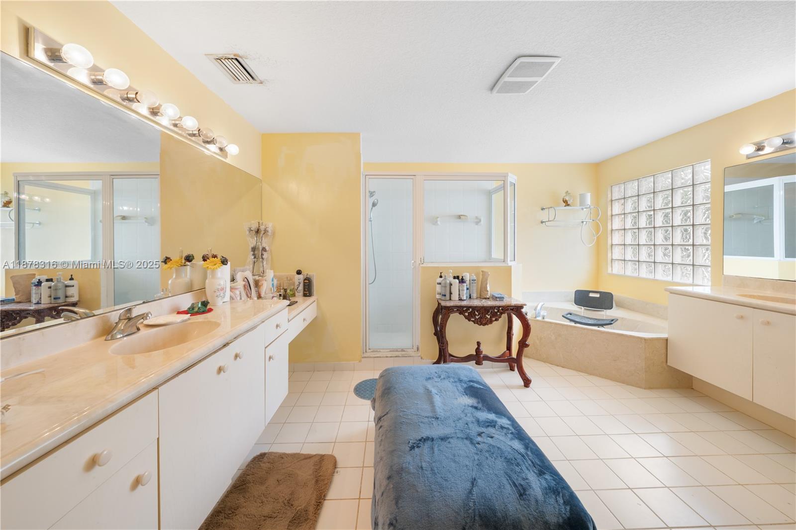 HEFTLER HOMES AT PEMBROKE - Residential